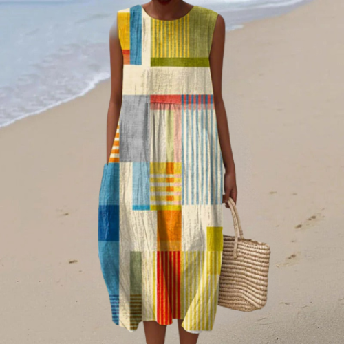 Patricia – Flattering and Graphic Dress